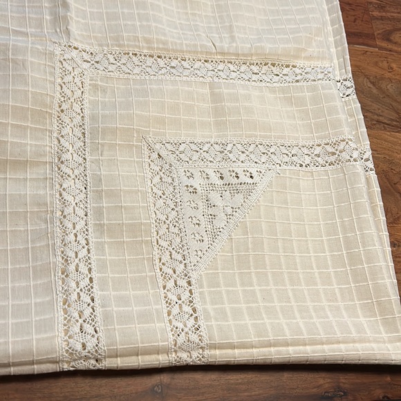 Cotton Cream Crochet, machine, Square TableCloth, 62” - Picture 9 of 11